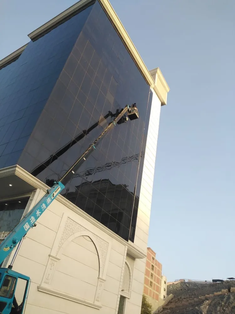 تأجير ونشات وسقالات